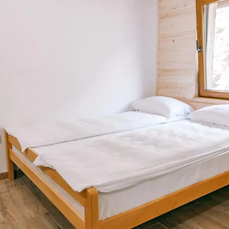 Vucja Gora Camping *